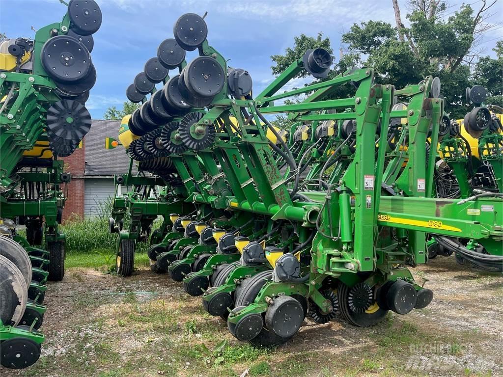 John Deere 1790 معدات بذر