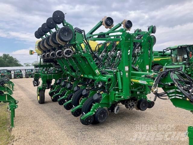 John Deere 1795 معدات بذر