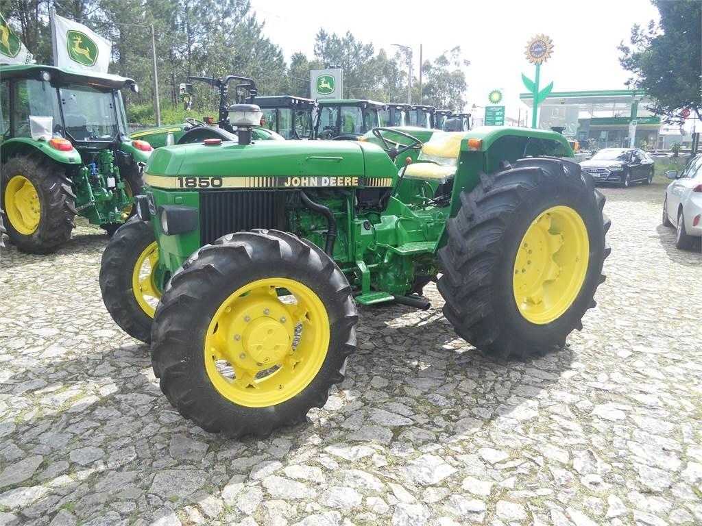 John Deere 1850 الجرارات