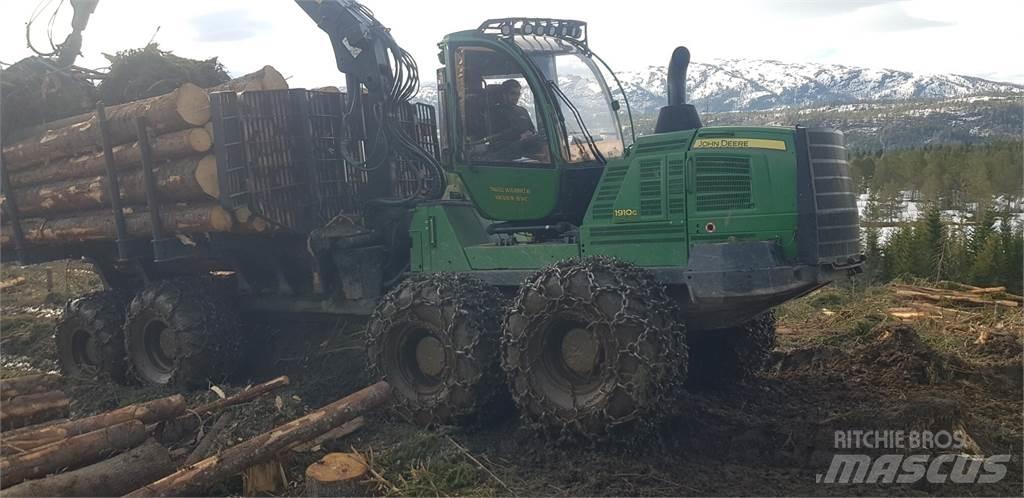 John Deere 1910G شاحنات