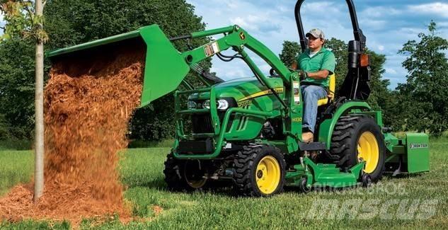John Deere 2025R جرارات مدمجة