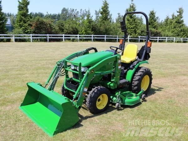 John Deere 2025R جرارات مدمجة