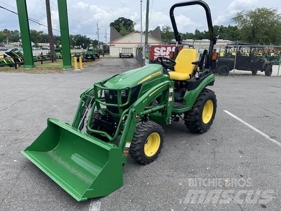 John Deere 2025R جرارات مدمجة