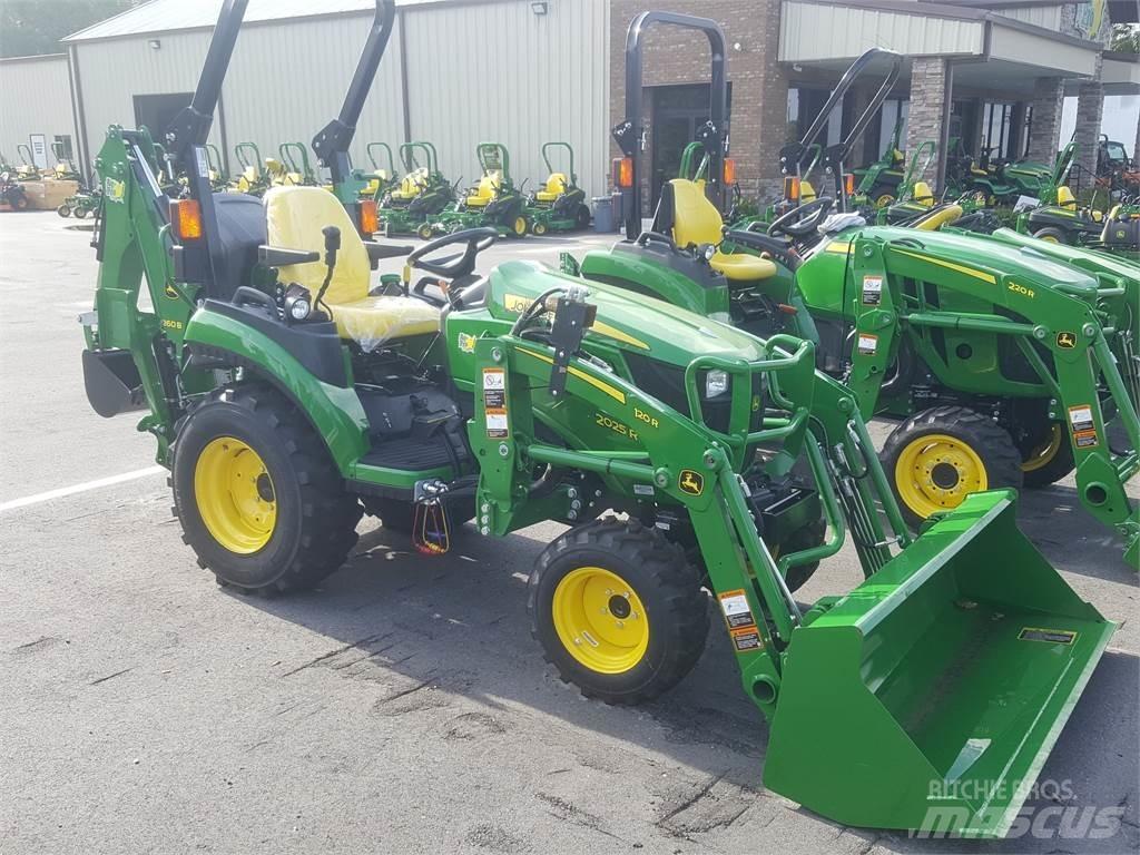 John Deere 2025R جرارات مدمجة
