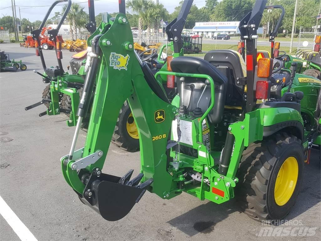 John Deere 2025R جرارات مدمجة