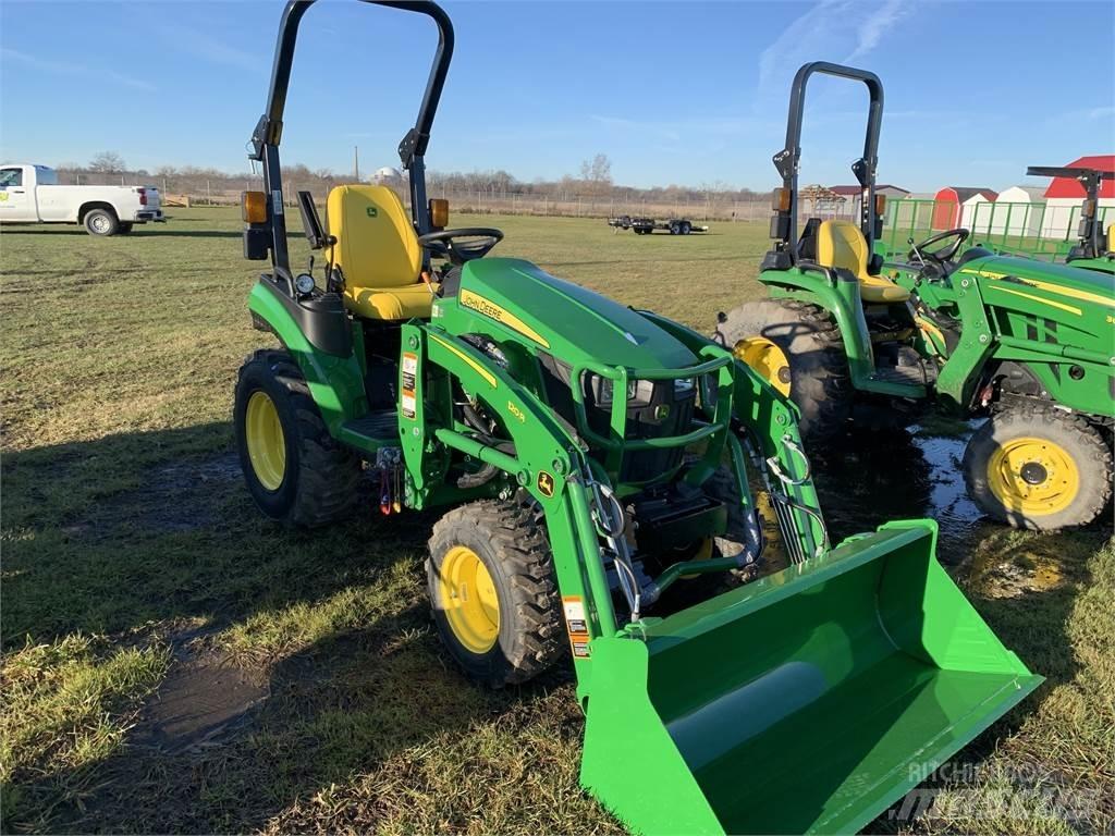 John Deere 2025R جرارات مدمجة