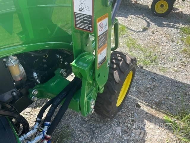 John Deere 2025R جرارات مدمجة