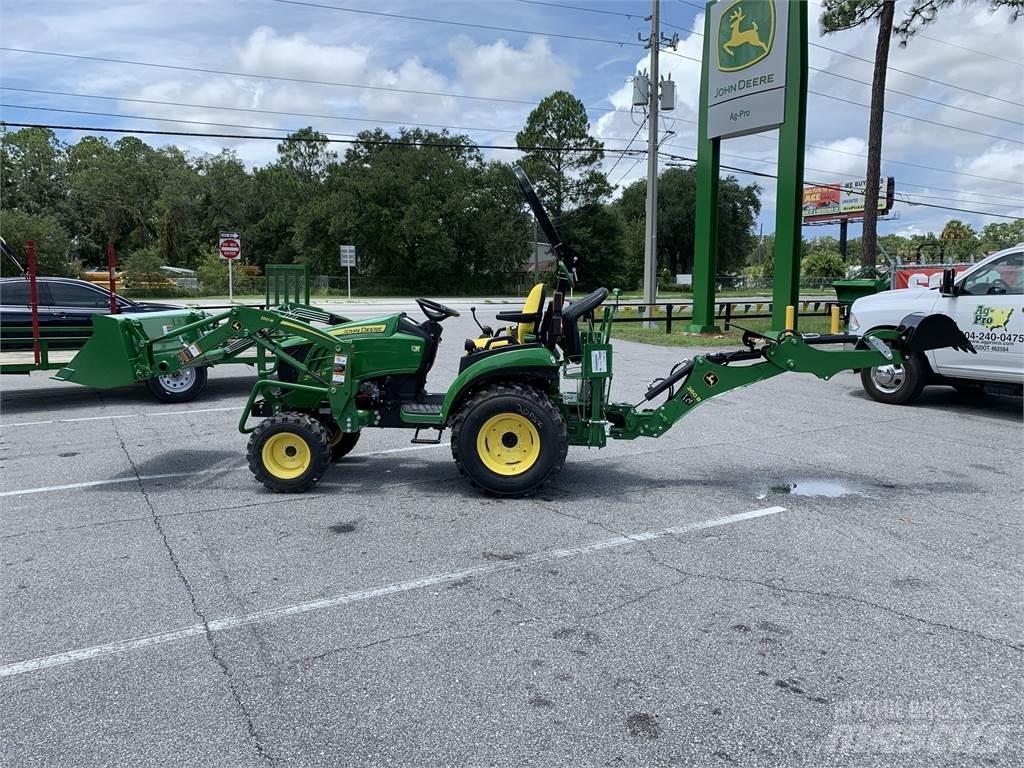 John Deere 2025R جرارات مدمجة