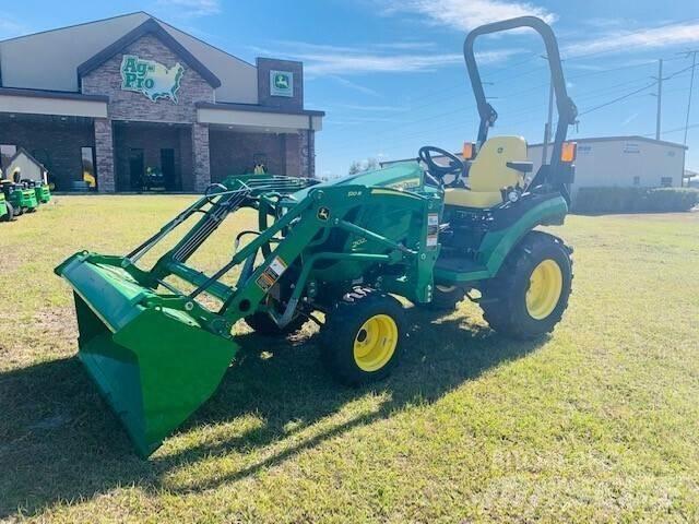 John Deere 2025R جرارات مدمجة
