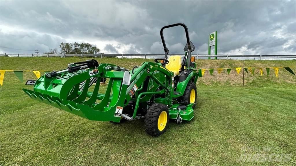 John Deere 2025R جرارات مدمجة