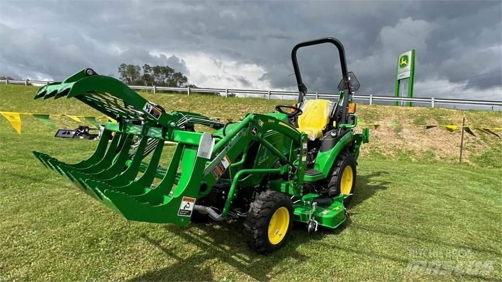 John Deere 2025R جرارات مدمجة