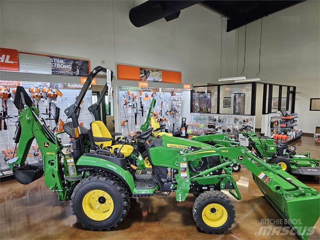 John Deere 2025R جرارات مدمجة