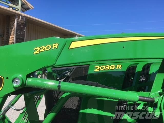 John Deere 2038R جرارات مدمجة