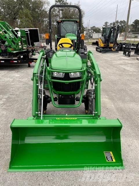 John Deere 2038R جرارات مدمجة