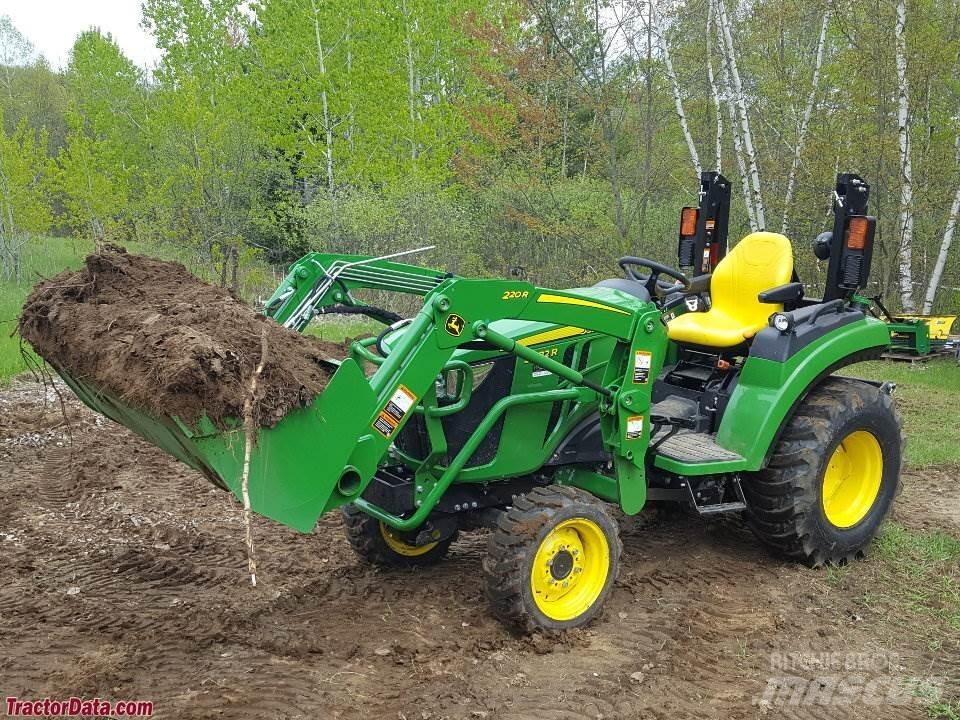 John Deere 2038R جرارات مدمجة