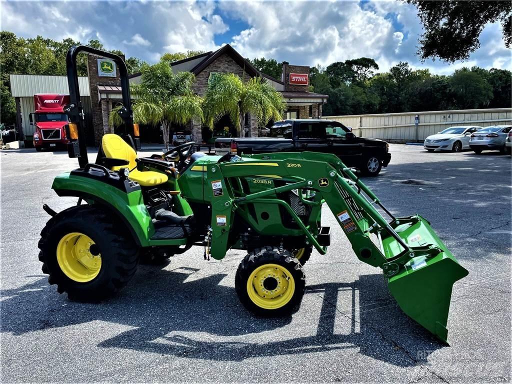 John Deere 2038R جرارات مدمجة
