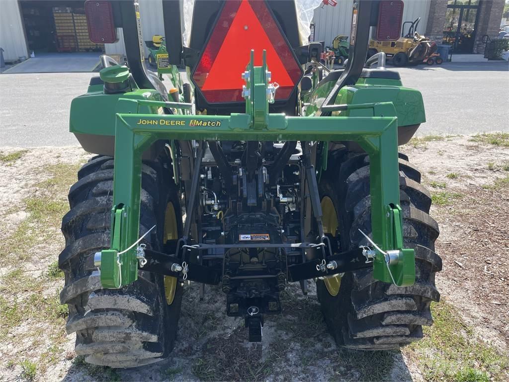 John Deere 2038R جرارات مدمجة