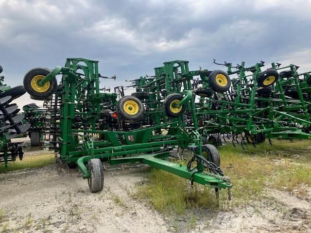 John Deere 2210 زراعات