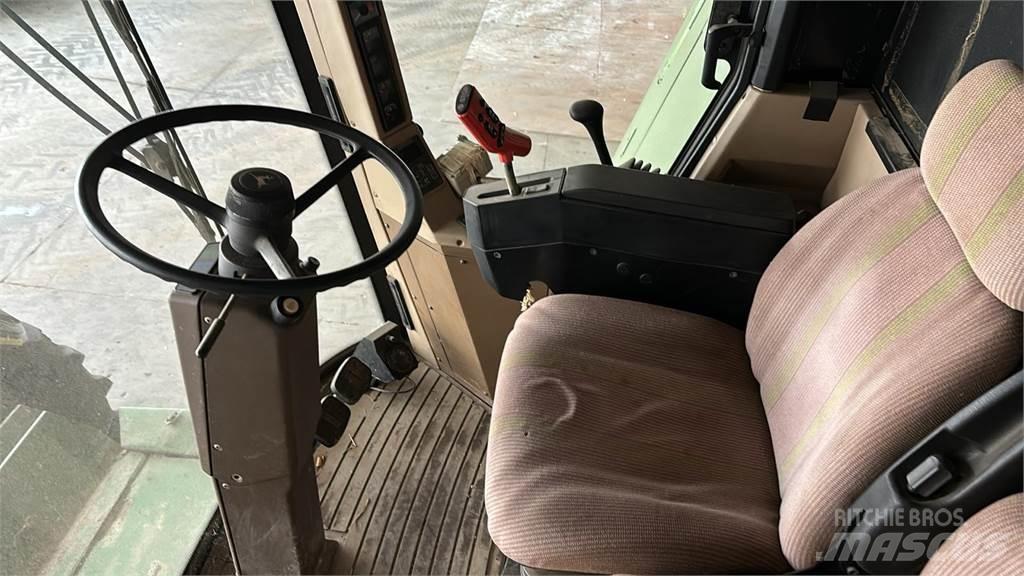 John Deere 2258 حصادات