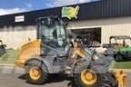 John Deere 244L لوادر صغيرة