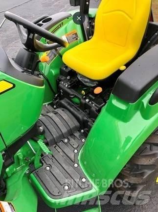 John Deere 3025D جرارات مدمجة