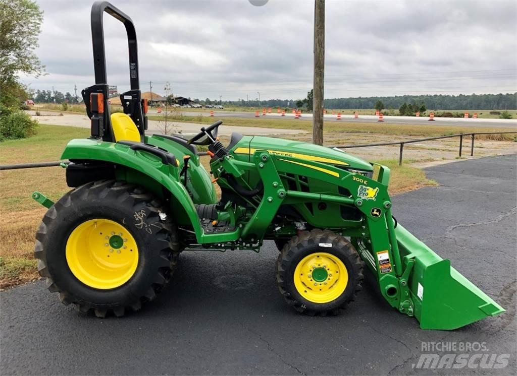 John Deere 3025D جرارات مدمجة