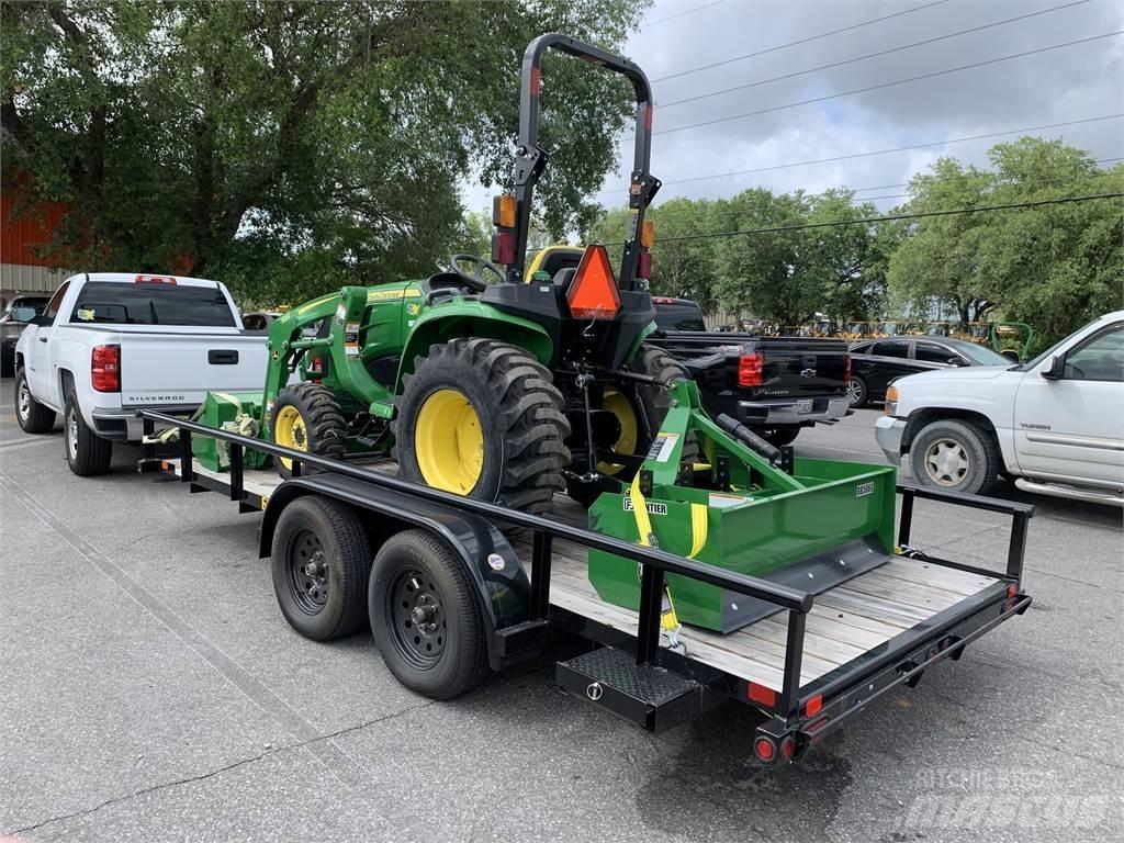John Deere 3025E جرارات مدمجة