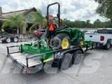 John Deere 3025E جرارات مدمجة