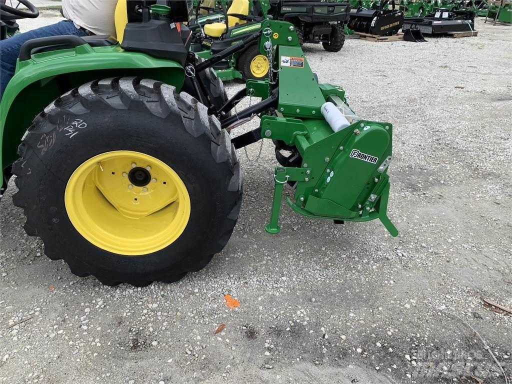 John Deere 3025E جرارات مدمجة