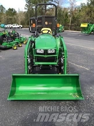 John Deere 3025E جرارات مدمجة