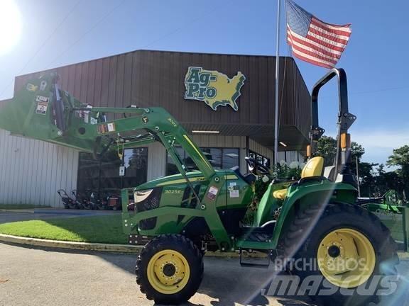 John Deere 3025E جرارات مدمجة