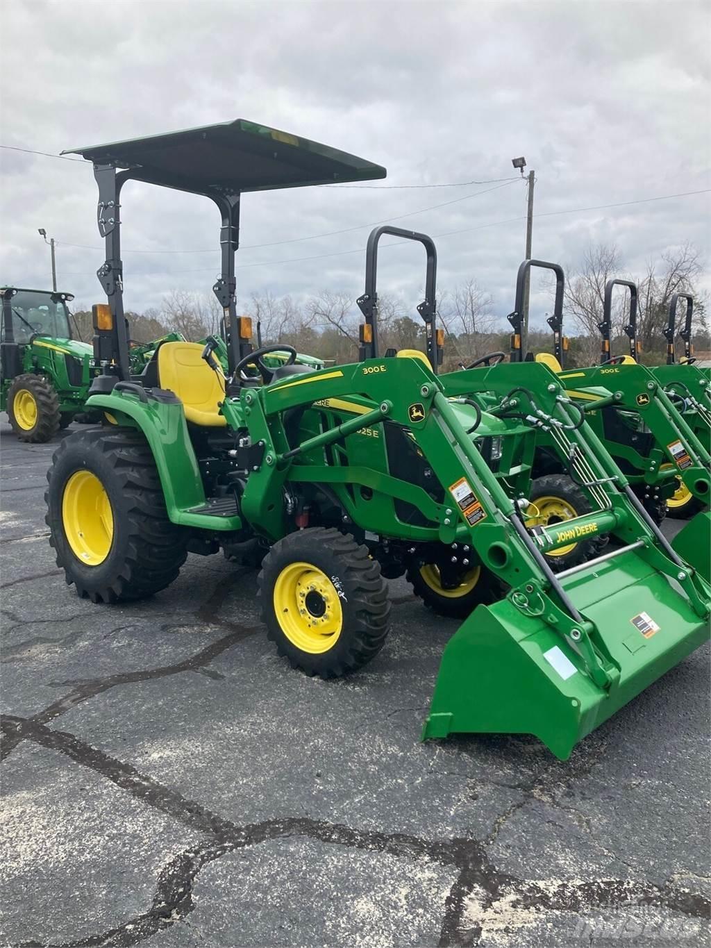 John Deere 3025E جرارات مدمجة