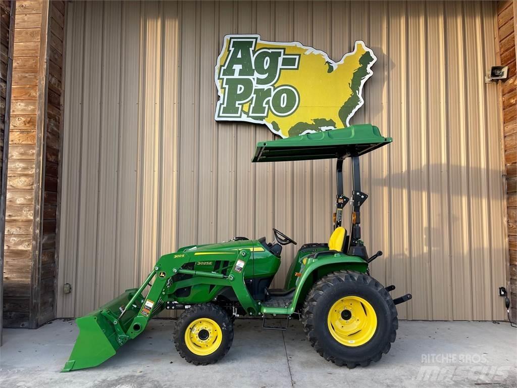 John Deere 3025E جرارات مدمجة