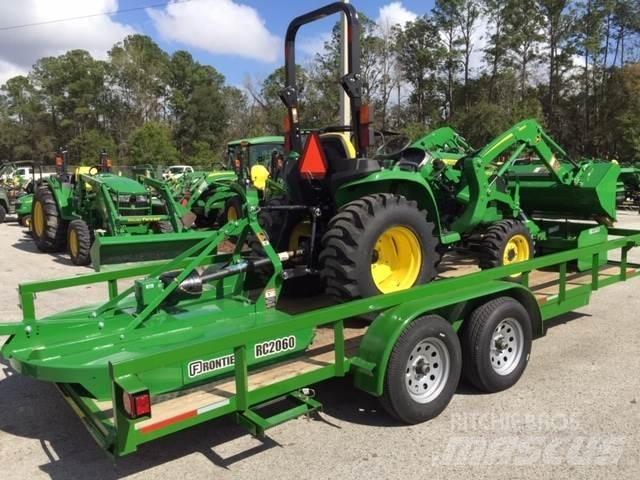 John Deere 3032E جرارات مدمجة