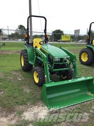 John Deere 3032E جرارات مدمجة