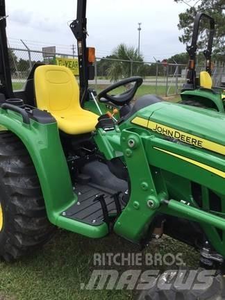 John Deere 3032E جرارات مدمجة