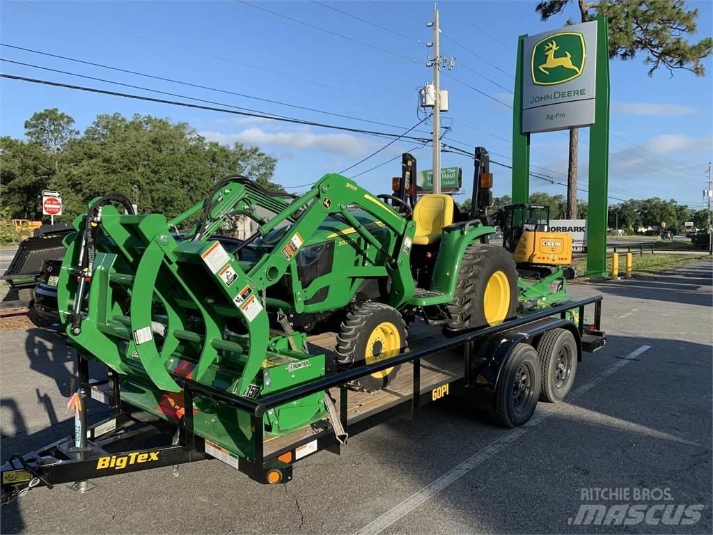 John Deere 3032E جرارات مدمجة