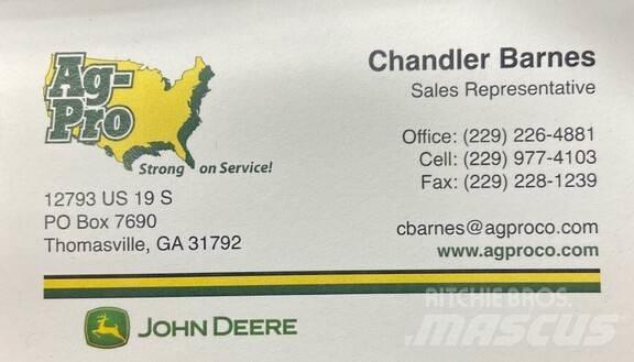 John Deere 3032E جرارات مدمجة