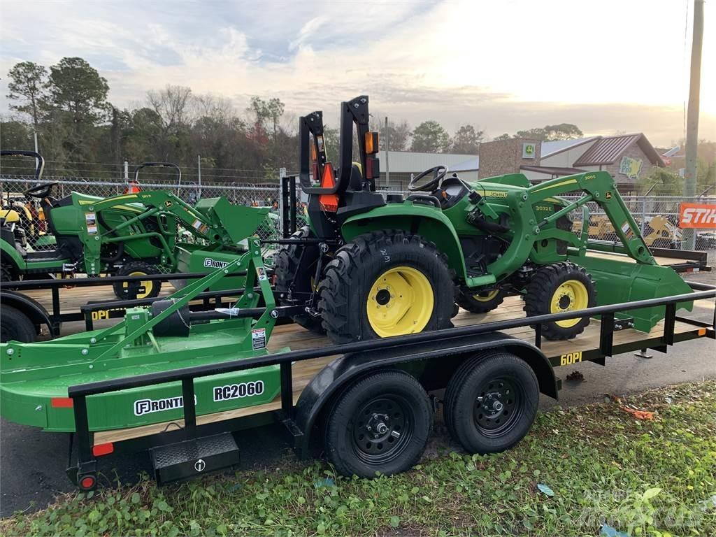 John Deere 3032E جرارات مدمجة