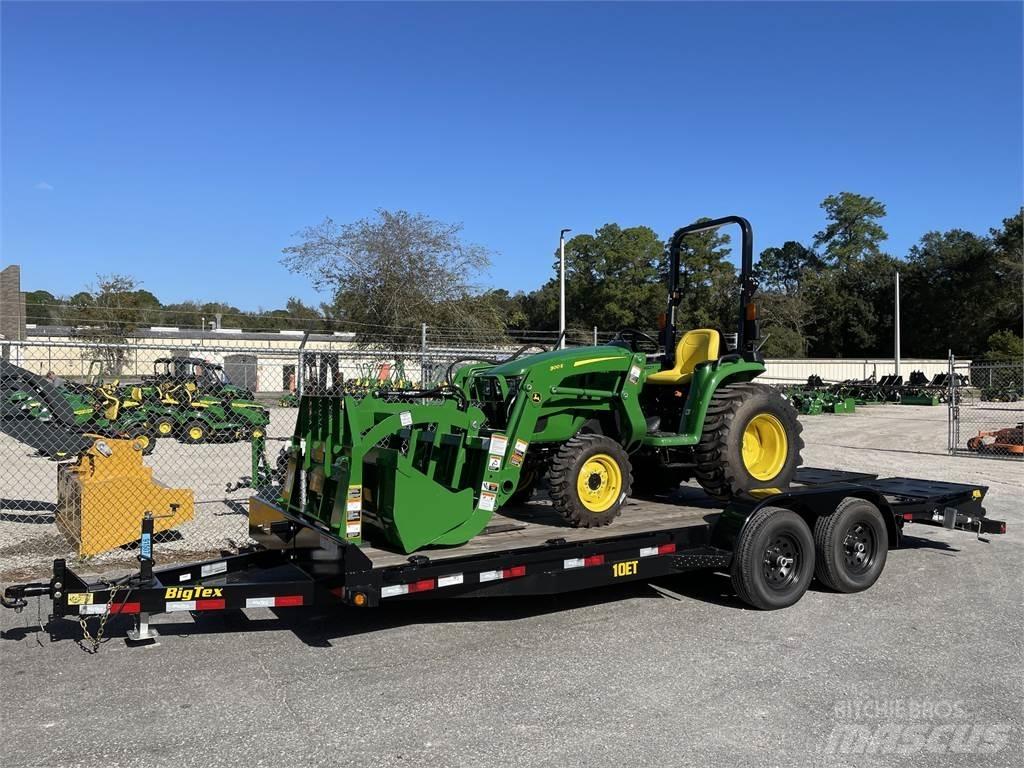 John Deere 3032E جرارات مدمجة