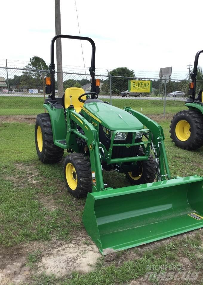 John Deere 3032E جرارات مدمجة