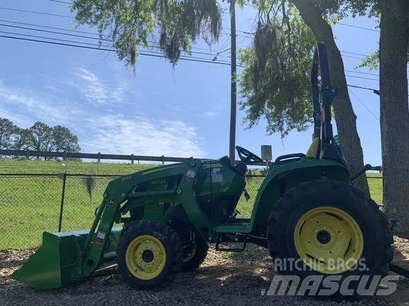 John Deere 3032E جرارات مدمجة
