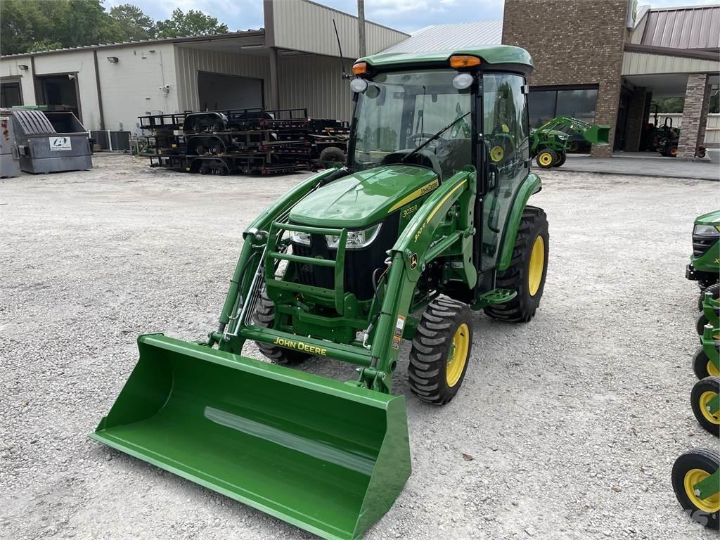 John Deere 3033R جرارات مدمجة