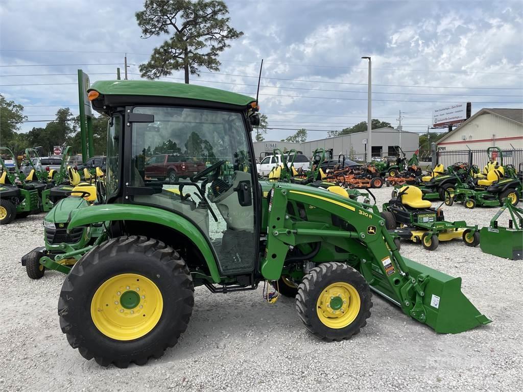 John Deere 3033R جرارات مدمجة