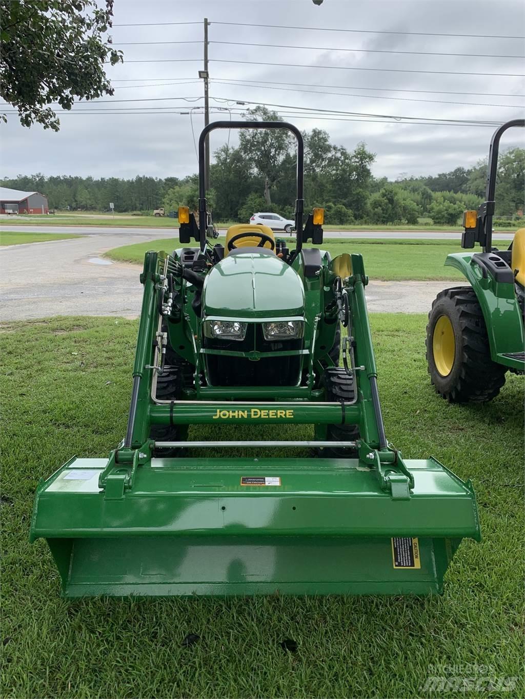 John Deere 3035D جرارات مدمجة