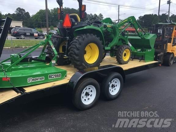 John Deere 3038E جرارات مدمجة