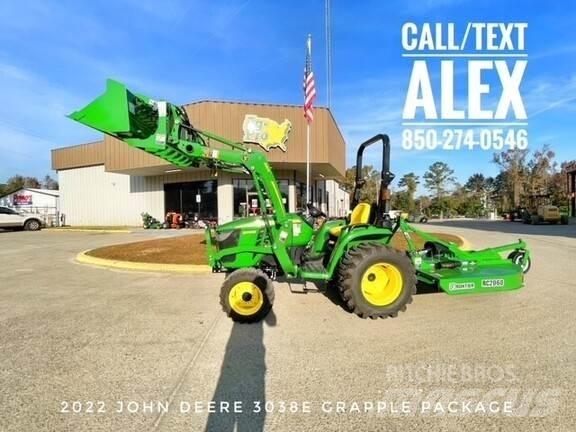 John Deere 3038E جرارات مدمجة