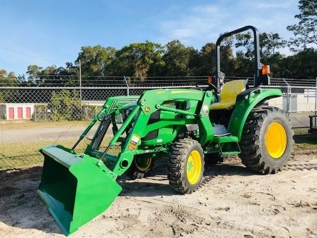 John Deere 3043D الجرارات
