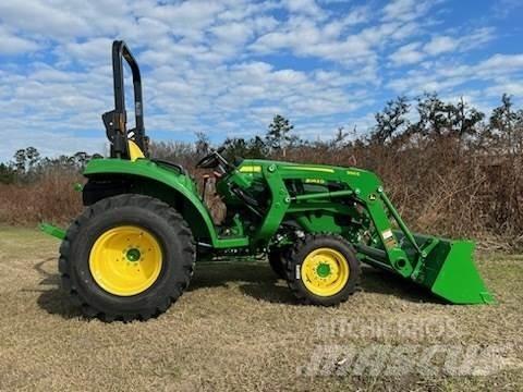 John Deere 3043D الجرارات