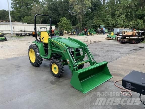 John Deere 3046R الجرارات